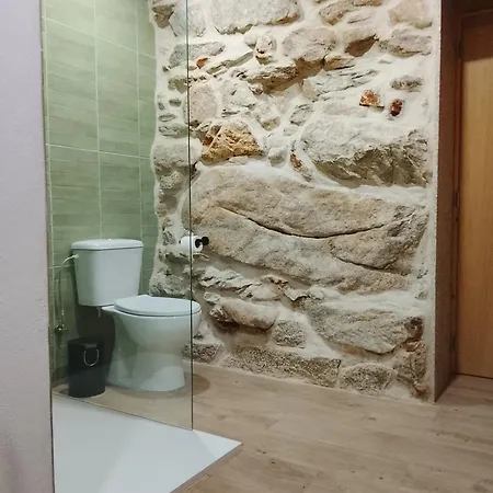 Ninho Do Corvo Da Urgueira , Casa Dos Reis Urgueira (Aveiro)